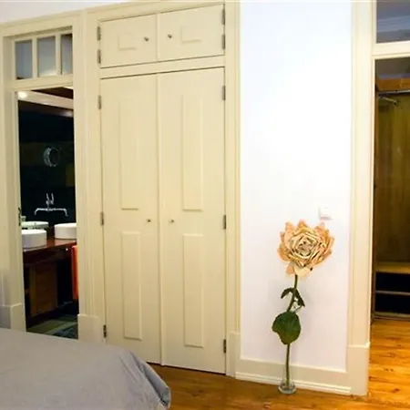 Charming 4 Bedroom Apartment In Lisbon شقة